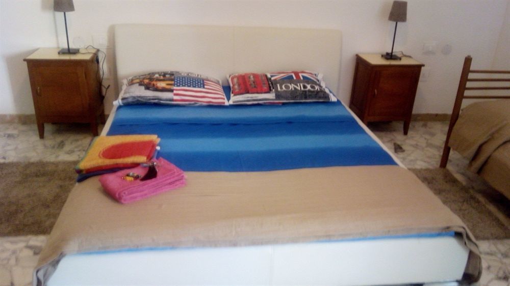 בולוניה Bed & Breakfast‎ Asinelli מראה חיצוני תמונה